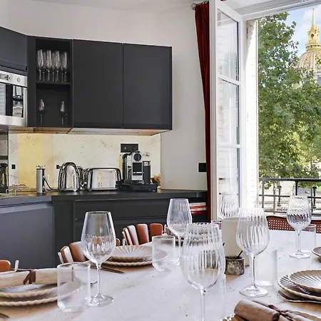 Magnificent 2 Bdr-4p- Invalides Apartment